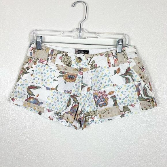 Vintage y2k White Floral Patchwork Low Rise Shorts - Picture 1 of 4